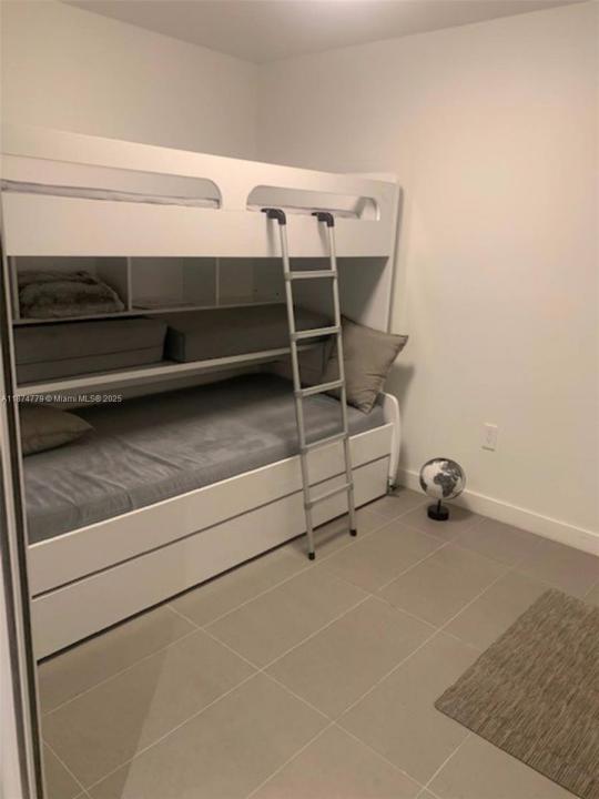 1600 NE 1st Ave 1711, Miami, Флорида 33132, Соединенные Штаты