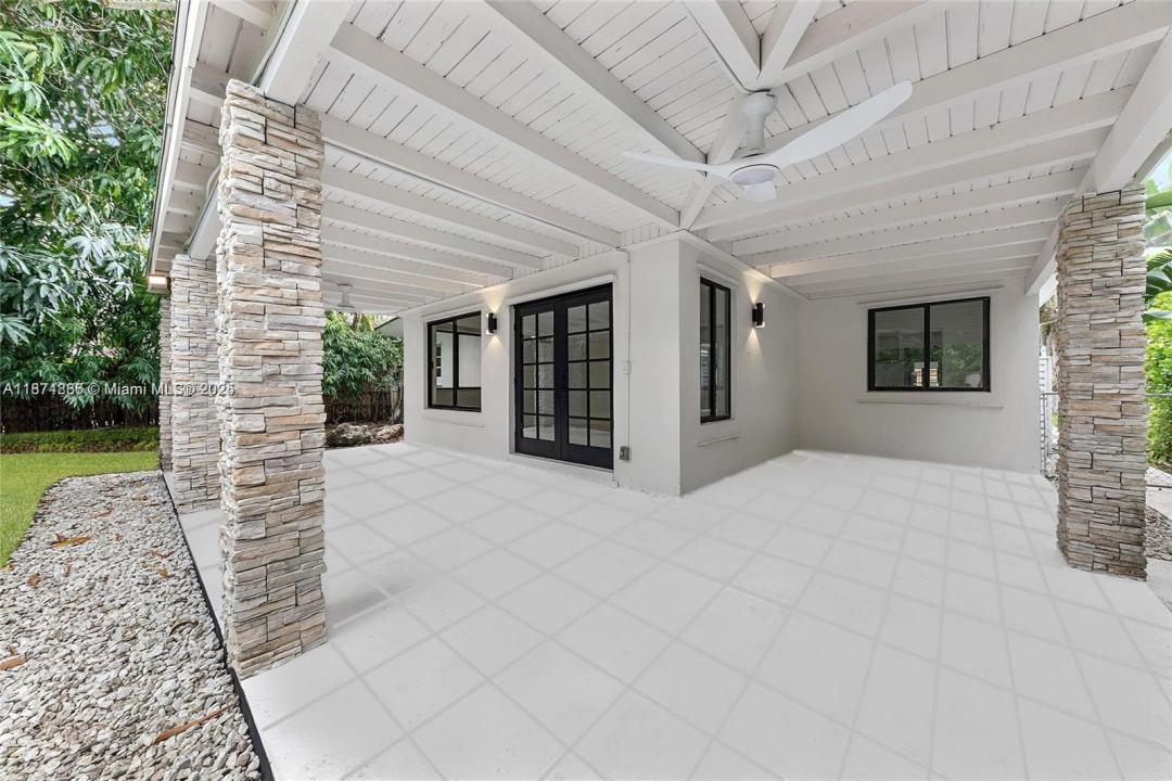 7525 Adventure Ave 1, North Bay Village, Florida 33141