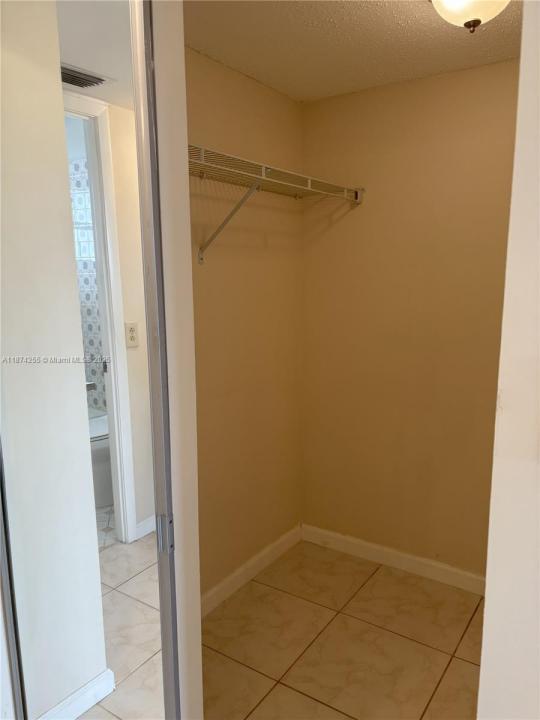 4140 NW 44th Ave 411, Lauderdale Lakes, فلوريدا 33319, الولايات المتحدة
