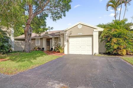 3833 NW 107th Way, Sunrise, Florida 33351, USA