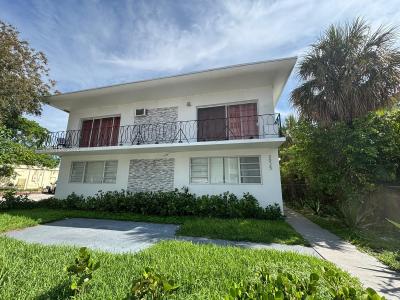 2025 Bay Dr 3, Miami Beach, Florida 33141, USA
