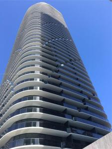 55 SW 9th Street 3905, Miami, Florida 33130, USA