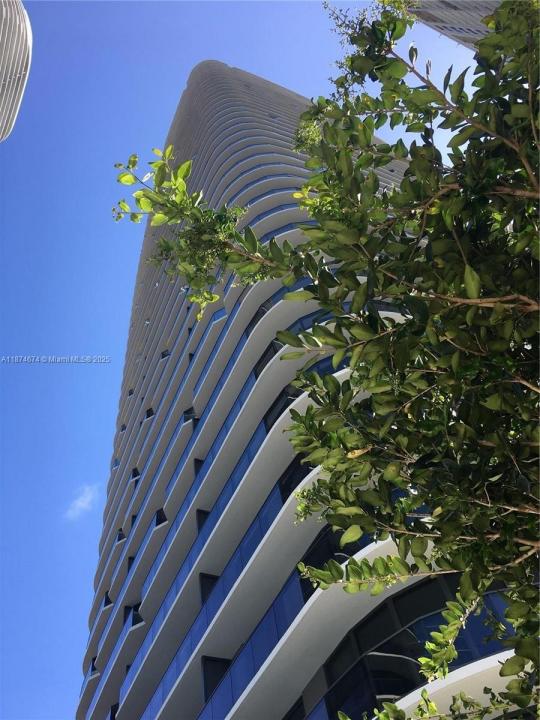 55 SW 9th Street 3905, Miami, Florida 33130, HOA KỲ