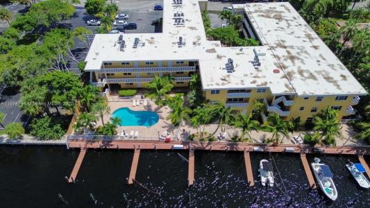 815 Middle River Dr 203, Fort Lauderdale, Florida 33304, USA