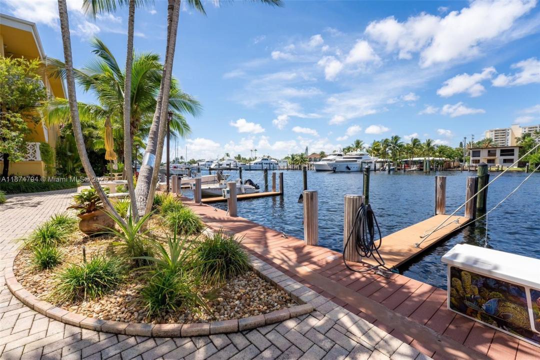 815 Middle River Dr 203, Fort Lauderdale, フロリダ 33304, アメリカ合衆国
