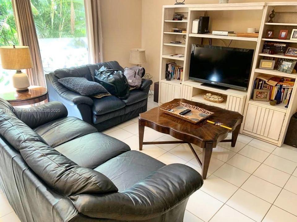 815 Middle River Dr 203, Fort Lauderdale, フロリダ 33304, アメリカ合衆国