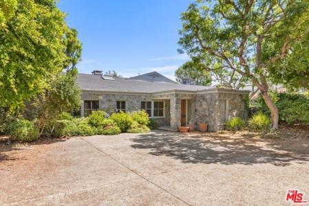 S Rockingham Avenue, Los Angeles, California 90049