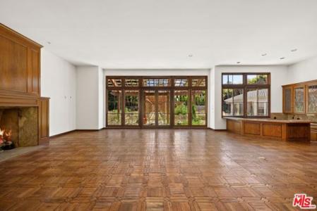 S Rockingham Avenue, Los Angeles, California 90049