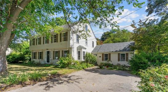 1220 Hope Street, Bristol, RI 02809, USA