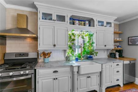1220 Hope Street, Bristol, Rhode Island 02809