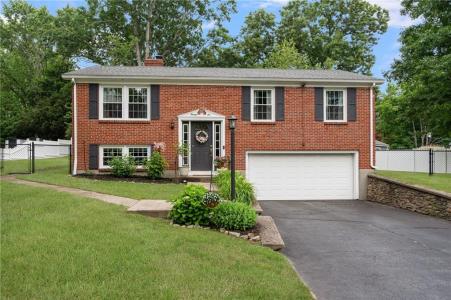 26 Ferncrest Drive, Cumberland, RI 02864, USA