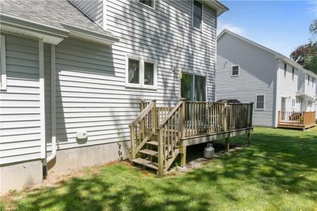 32 Seafare Lane, Portsmouth, Rhode Island 02871, HOA KỲ