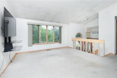 27 Saddlebrook Drive, West Warwick, Rhode Island 02893, USA