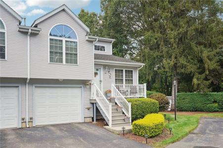 11 College Hill Road 4A, Warwick, Rhode Island 02886