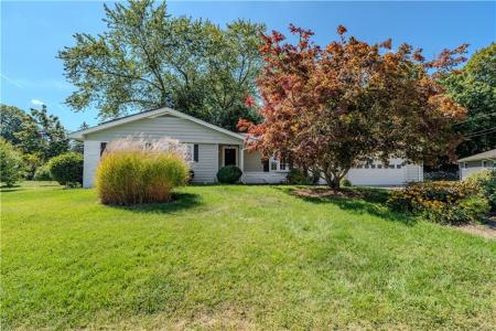 28 Cadoret Drive, Cumberland, RI 02864, USA