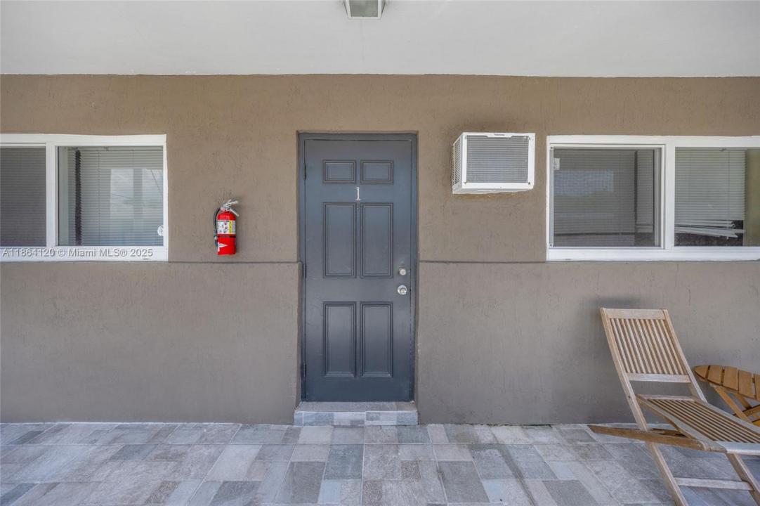 1807 N 17th Ave, Hollywood, Florida 33020