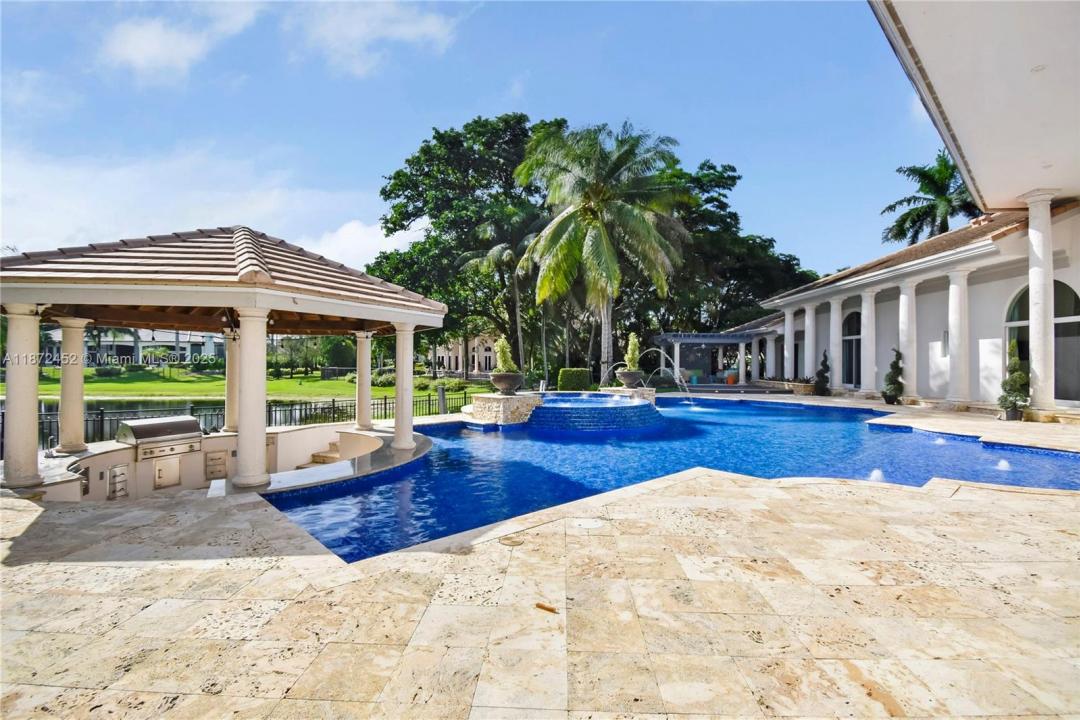 3502 Derby Ln, Weston, Florida 33331