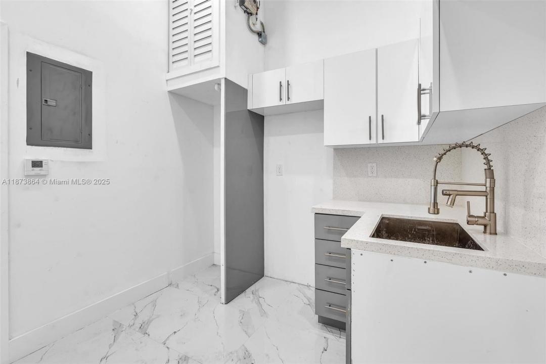 5850 NE 3rd Ave 1, Miami, Flórida 33137, Estados Unidos