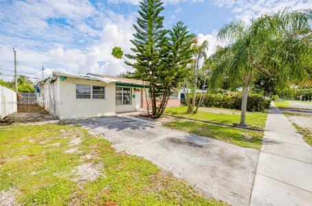 6721 Simms St, Hollywood, Florida 33024, USA