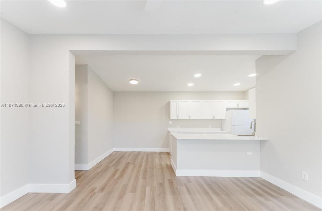 1560 NE 42nd St A, Pompano Beach, Flórida 33064, Estados Unidos
