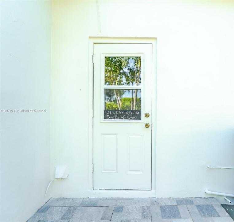 1560 NE 42nd St B, Pompano Beach, Flórida 33064, Estados Unidos