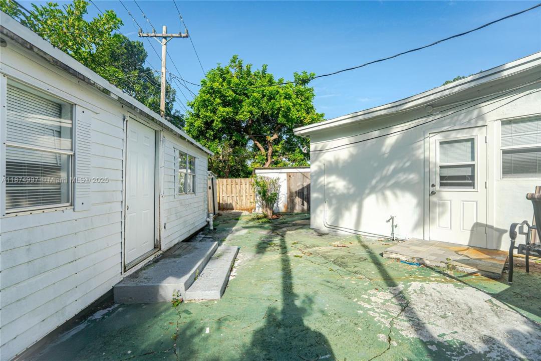 1560 NE 42nd St C, Pompano Beach, Flórida 33064, Estados Unidos