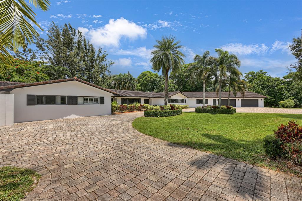 14701 Sunset Ln, Southwest Ranches, Florida 33330