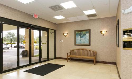 7171 N University Dr 205, Tamarac, Florida 33321