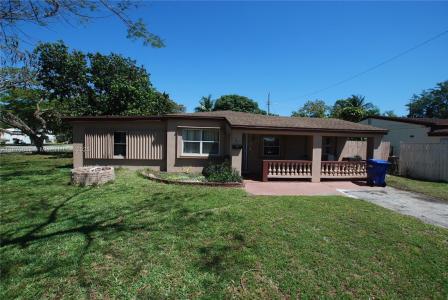 1801 NE 176th St, North Miami Beach, Florida 33162, USA