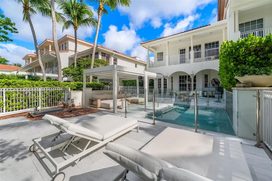 3802 NE 199th Ter 3802, Aventura, Florida 33180