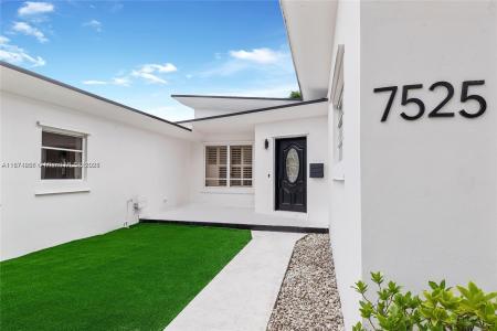 7525 Adventure Ave 1, North Bay Village, Florida 33141, USA