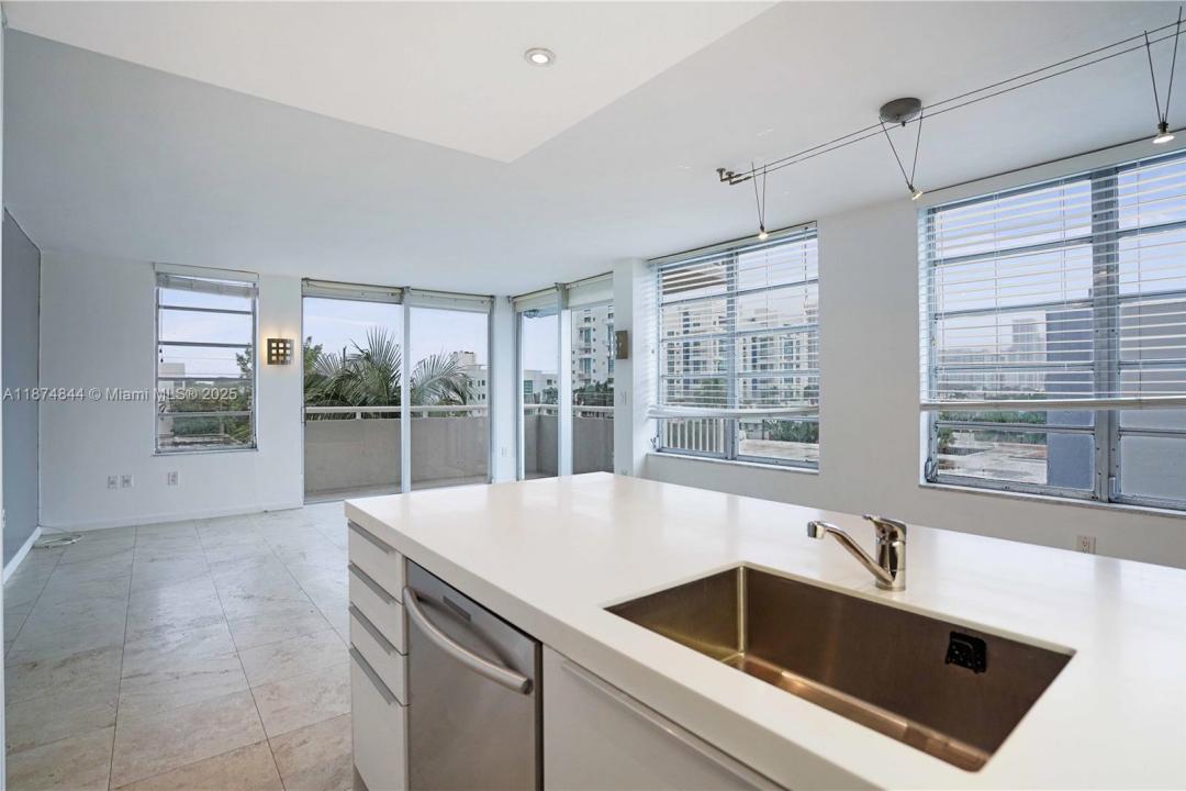 7735 Abbott Ave 5D, Miami Beach, Florida 33141, Amerika Birleşik Devletleri