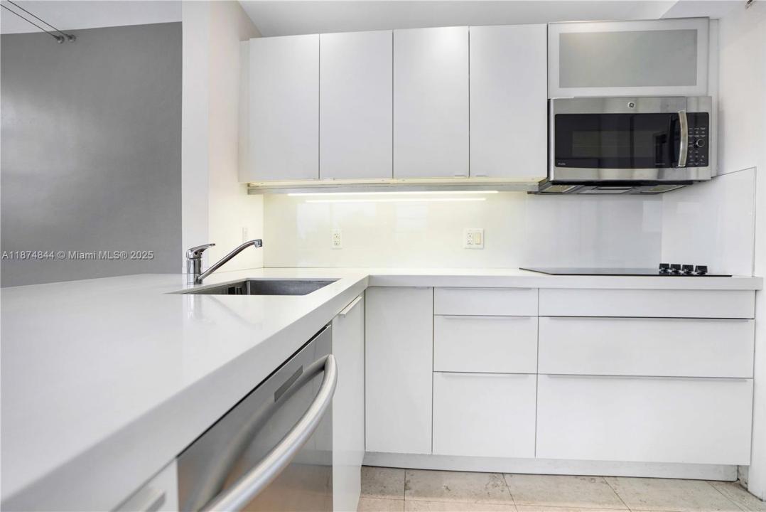7735 Abbott Ave 5D, Miami Beach, Florida 33141, Amerika Birleşik Devletleri