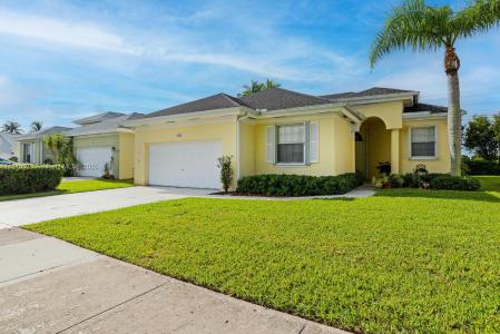 2430 SE 7th Pl, Homestead, Florida 33033, USA