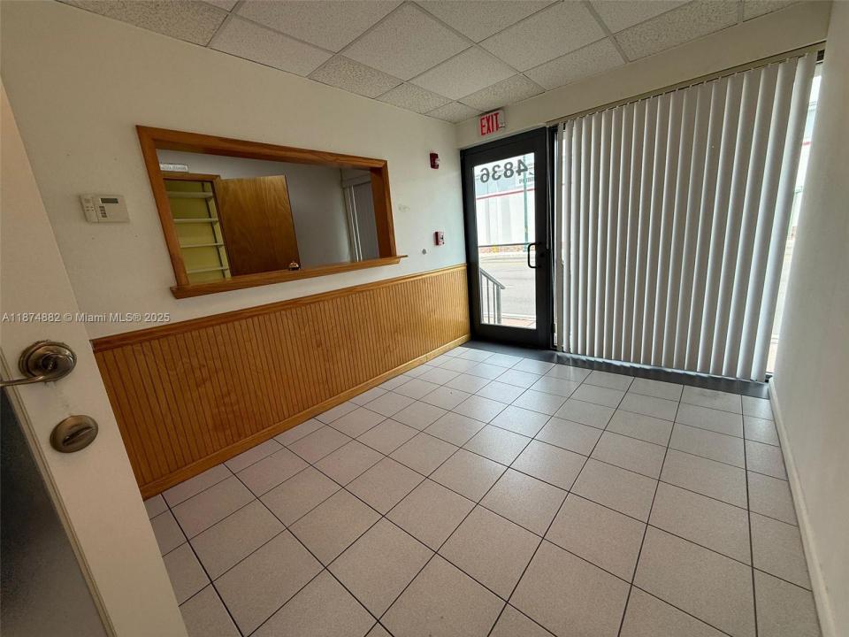 801 Monterey St 100-101, Coral Gables, Флорида 33134, Соединенные Штаты