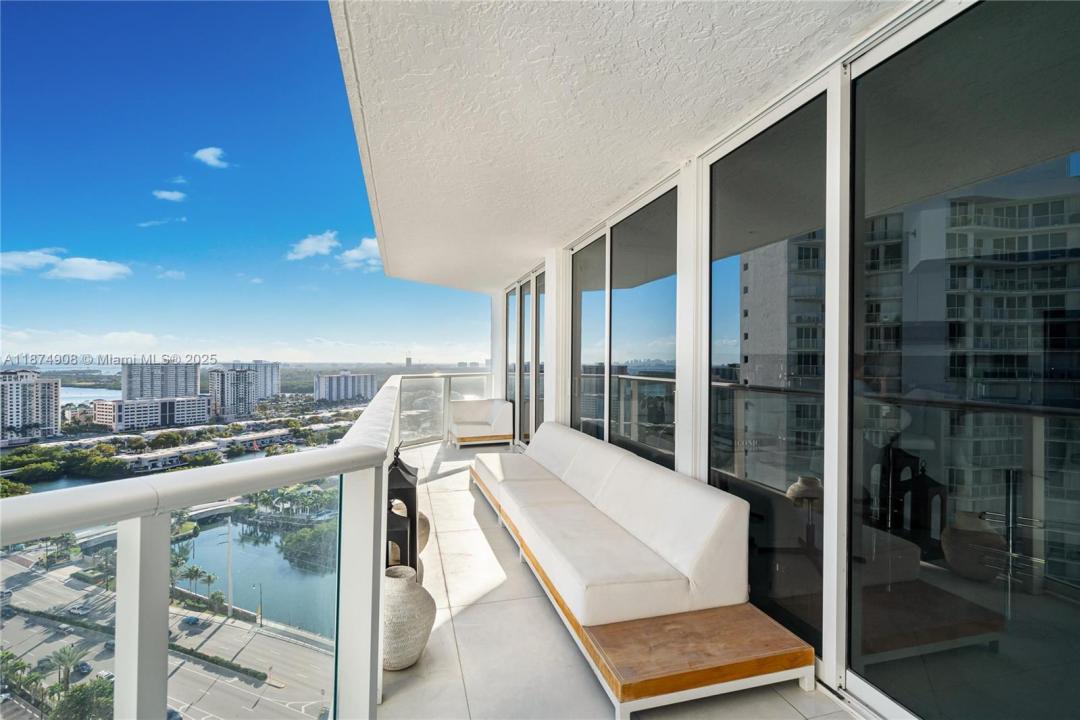 16485 Collins Ave 2438, Sunny Isles Beach, Florida 33160