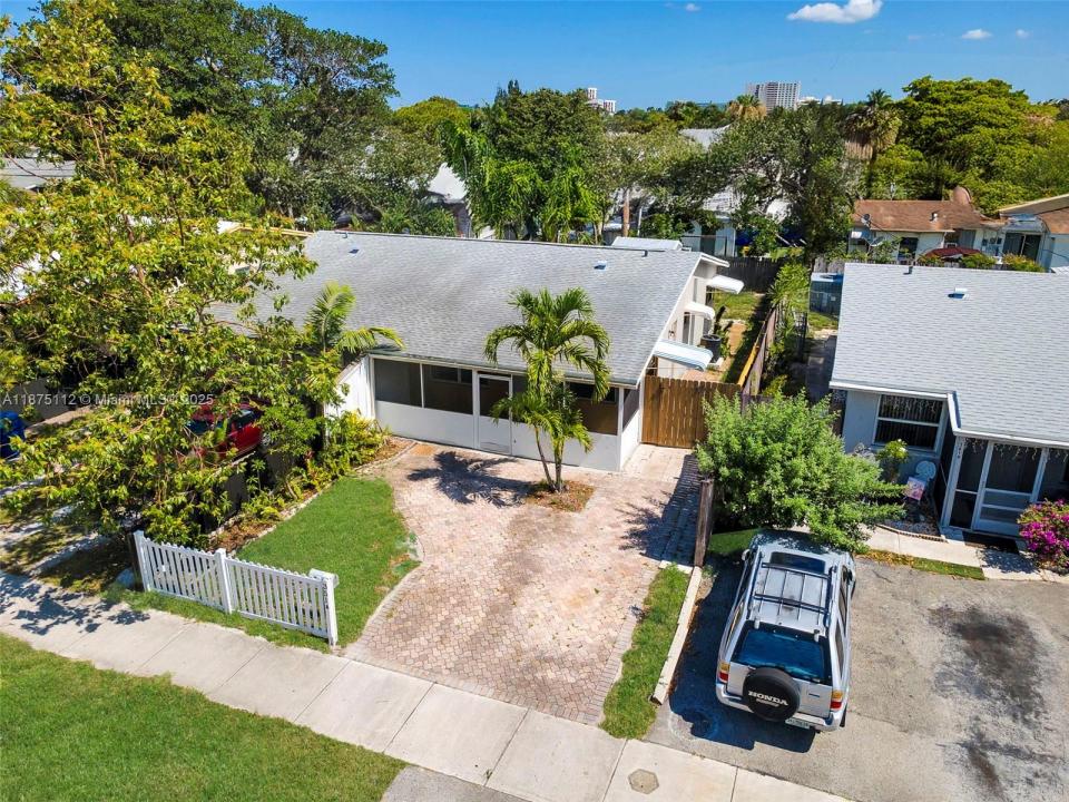 351 NE 57th Ct, Oakland Park, Floride 33334, États-Unis