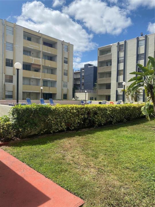 10090 NW 80th Ct 1442, Hialeah Gardens, Flórida 33016, Estados Unidos