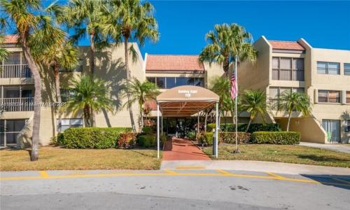 220 Lakeview Dr 307, Weston, Florida 33326, USA