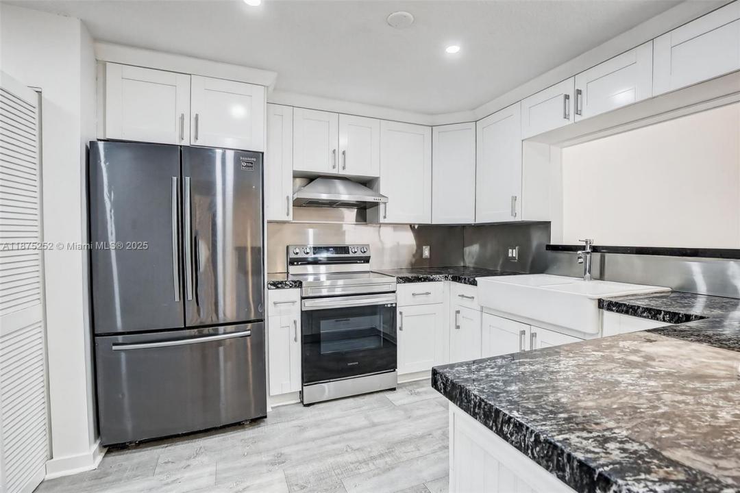 311 Lakeside Ct 238, Sunrise, Florida 33326