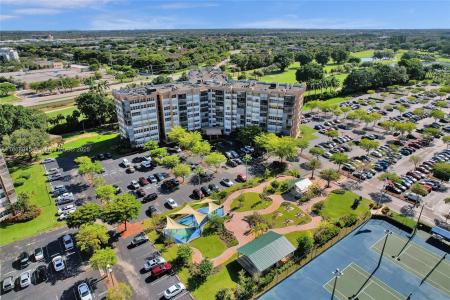 1100 Saint Charles Pl 703, Pembroke Pines, Florida 33026, USA