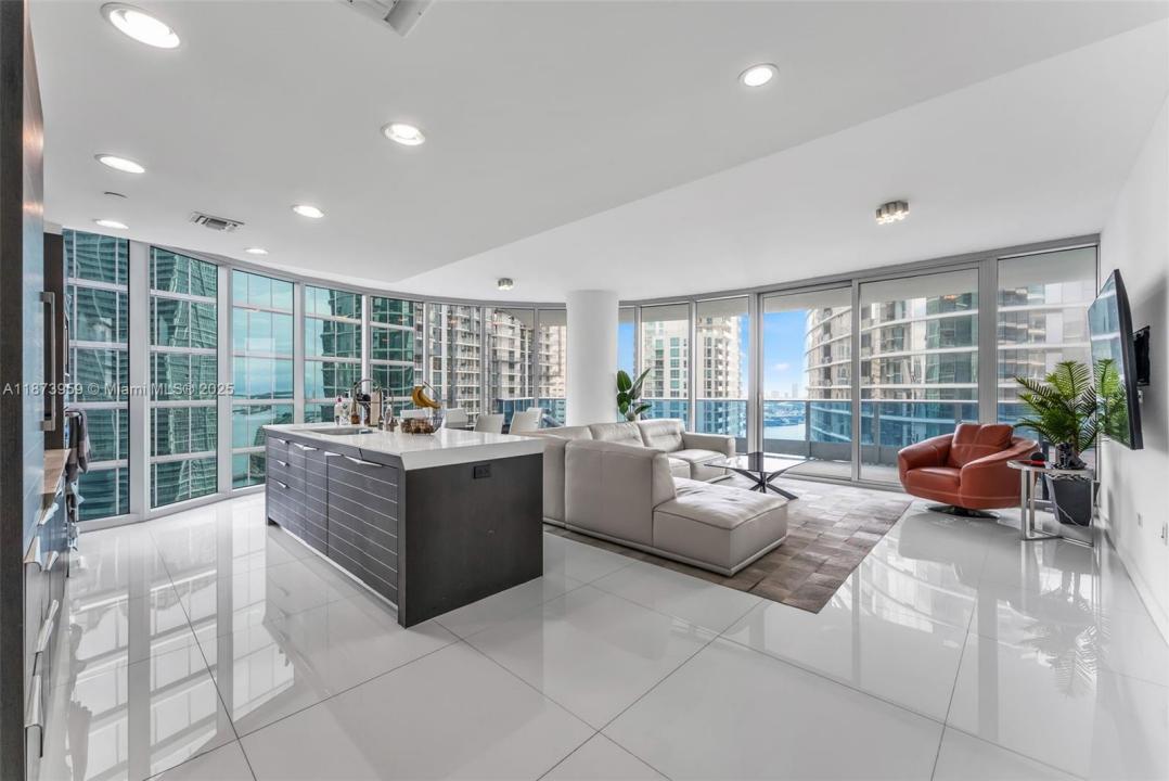 200 Biscayne Boulevard Way 3601, Miami, Florida 33131