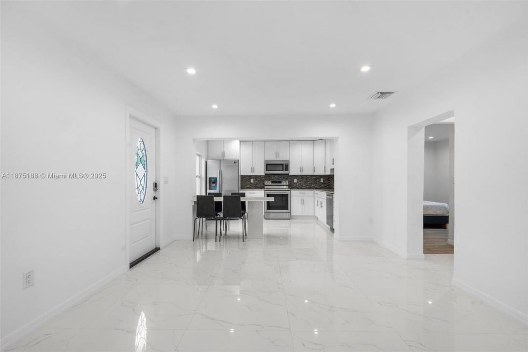 524 NW 10th, Hallandale Beach, 佛羅里達州 33009, 美國