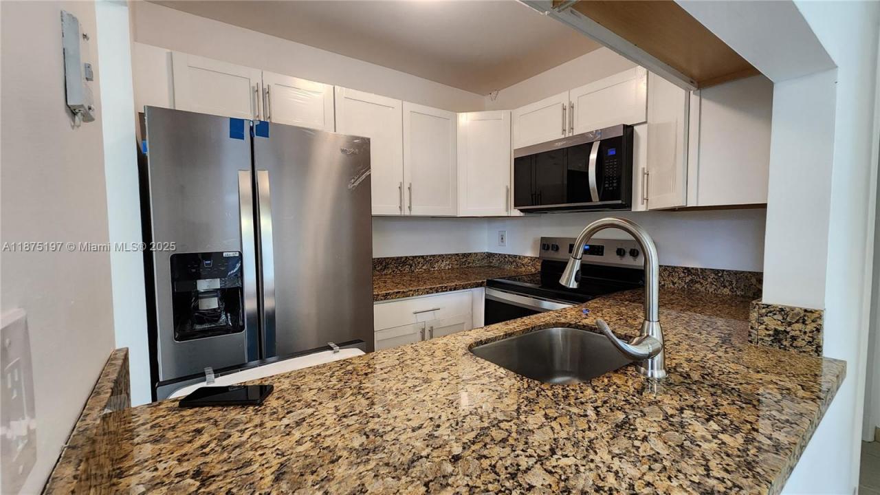 10031 Winding Lake Rd 201, Sunrise, فلوريدا 33351, الولايات المتحدة