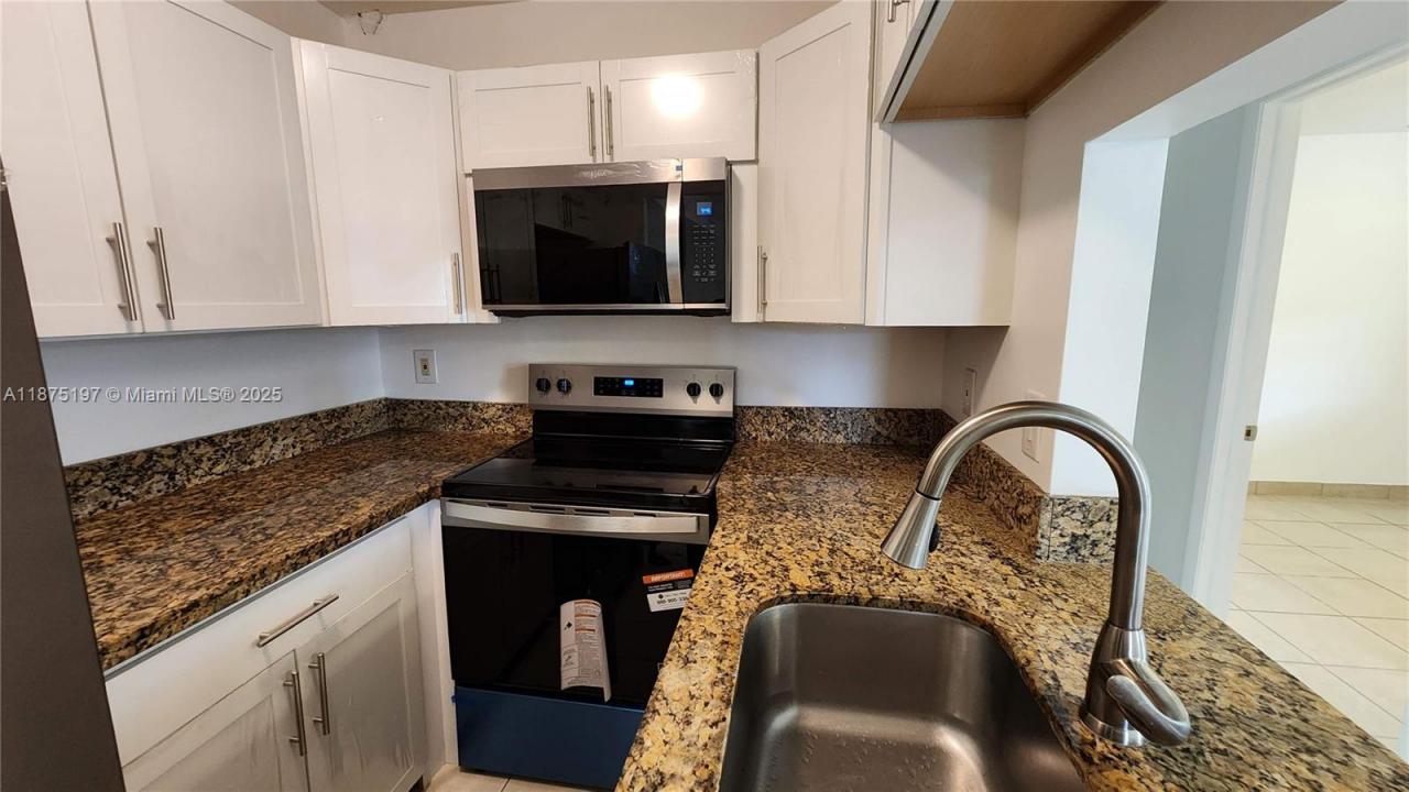 10031 Winding Lake Rd 201, Sunrise, فلوريدا 33351, الولايات المتحدة