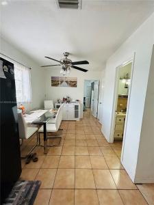 499 E 41st St, Hialeah, Florida 33013, USA