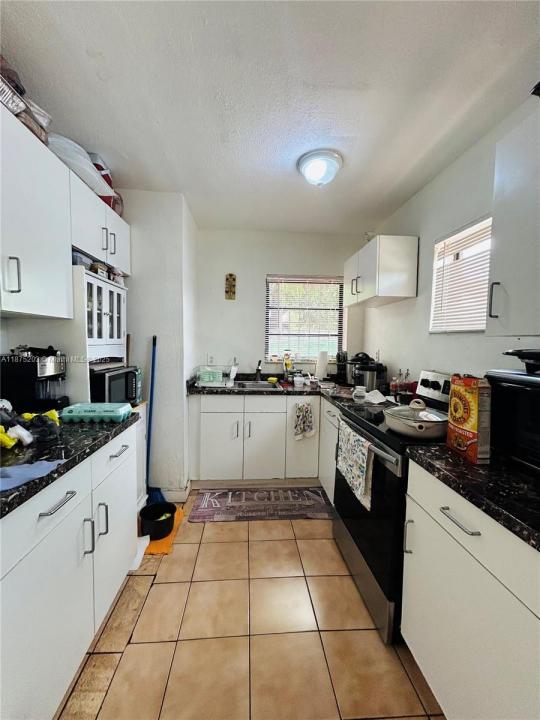 499 E 41st St, Hialeah, Florida 33013, Stati Uniti