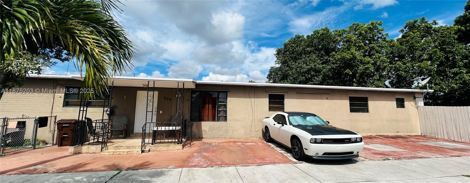 499 E 41st St, Hialeah, Florida 33013, Stati Uniti