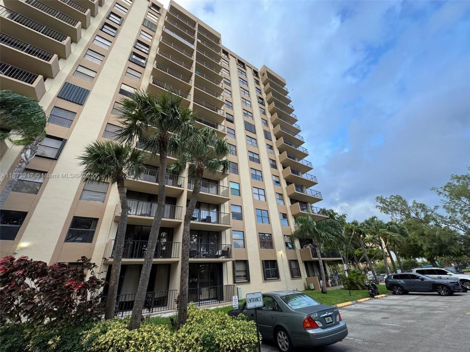 1470 NE 123rd St A1206, North Miami, فلوريدا 33161, الولايات المتحدة