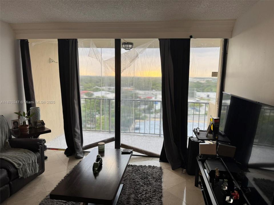 1470 NE 123rd St A1206, North Miami, فلوريدا 33161, الولايات المتحدة
